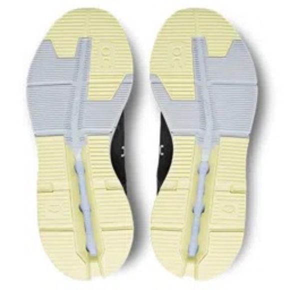 NWT ON Running  Cloudnova Flux Black/Hay 10 - Picture 3 of 8